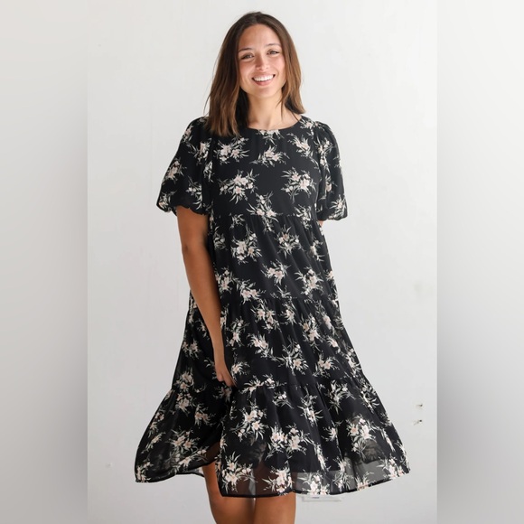 DressUp Perfectly Cherished Black Floral Tiered Midi Dress - Picture 3 of 4